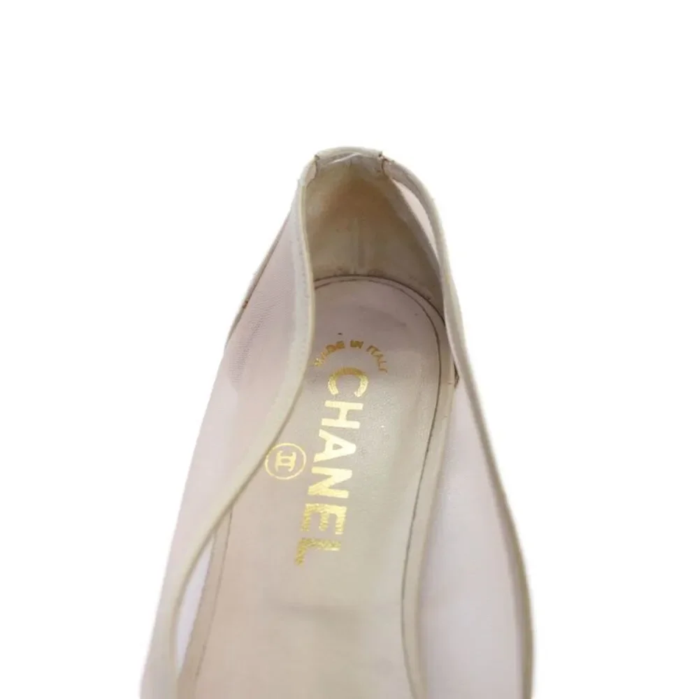 CHANEL these pre